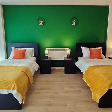Duplex Apartment In Leeds With King Size Bed - Long Stay Rates Available Exteriér fotografie