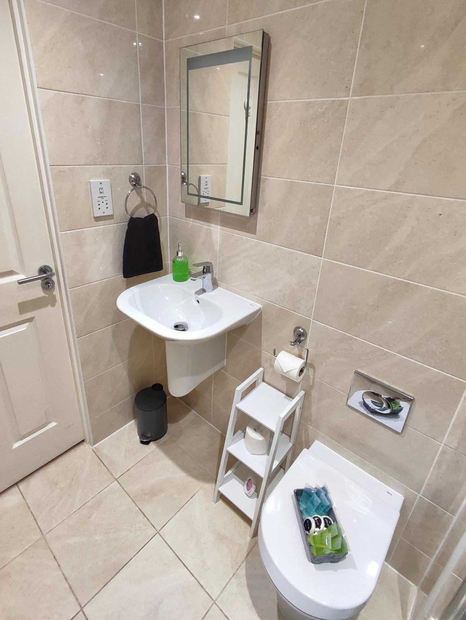 Duplex Apartment In Leeds With King Size Bed - Long Stay Rates Available Exteriér fotografie